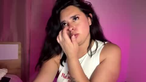 lorem_adams online show from May 18, 4:07 am