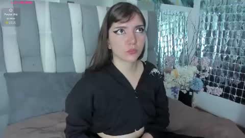 Loren   online show from July 4, 12:33 pm
