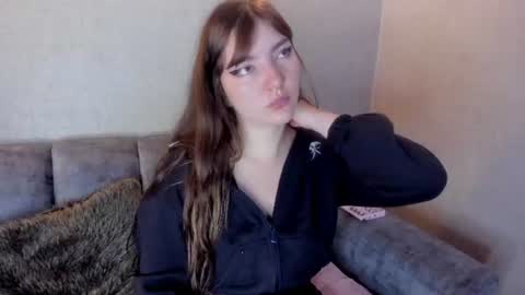Loren   online show from August 1, 7:35 pm