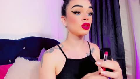 lesly lorena online show from October 9, 3:15 am