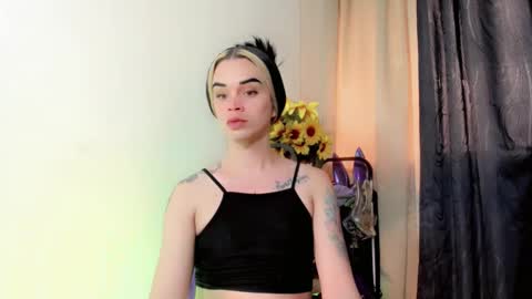 lesly lorena online show from March 19, 8:24 pm