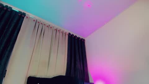 Snapshot of lorena_capelli_ chatting on May 10, 10:59 pm lesly lorena online show from May 10, 10:59 pm