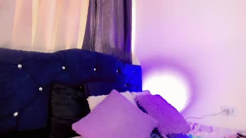 Snapshot of lorena_capelli_ chatting on May 25, 7:09 pm lesly lorena online show from May 25, 7:09 pm