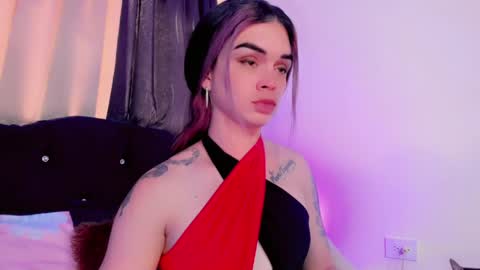 Snapshot of lorena_capelli_ chatting on May 30, 7:44 pm lesly lorena online show from May 30, 7:44 pm