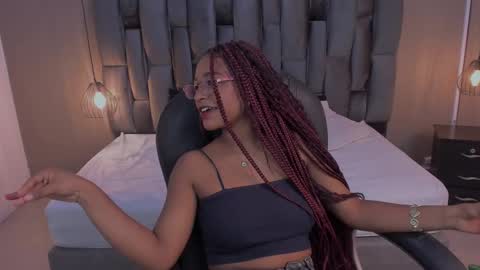 Lorena Vieira  online show from March 2, 8:07 pm