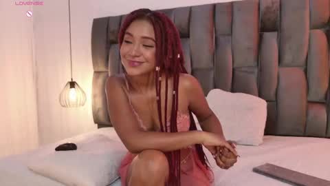 Lorena Vieira  online show from September 13, 8:08 pm