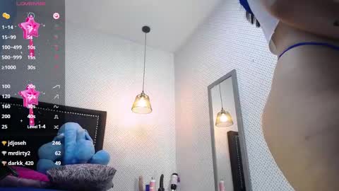 Snapshot of lorenadavies chatting on February 28, 3:48 pm lorenadavies online show from February 28, 3:48 pm