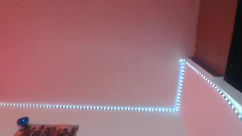 lorenitha online show from October 11, 4:38 pm