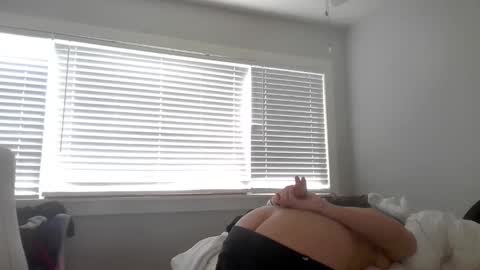 lorenlovely online show from November 28, 7:16 pm