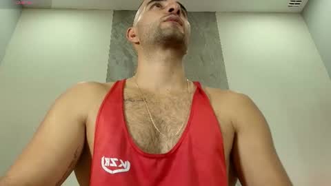 Snapshot of lorenzo_walker_ chatting on July 14, 5:40 pm L O R E N Z O Thumbs Up help online show from July 14, 5:40 pm