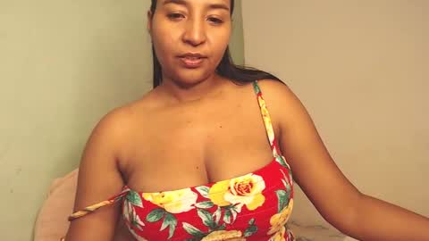 Loretta Gmez online show from January 4, 11:59 pm