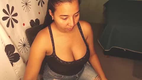 Loretta Gmez online show from February 17, 12:43 am