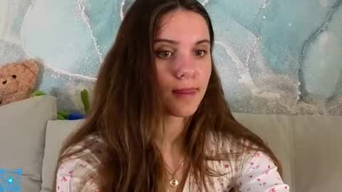 Snapshot of lorettadunnelli chatting on June 6, 6:34 pm Chloe for Fan BlackHole online show from June 6, 6:34 pm