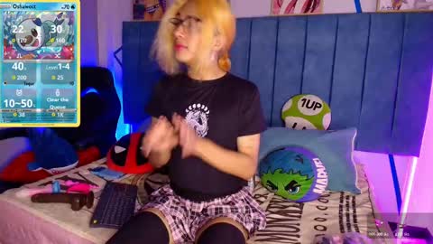 LorettMatthew online show from November 8, 6:35 am