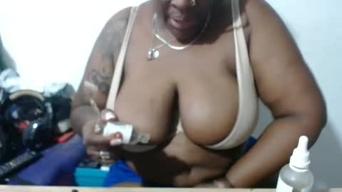 loretybighot online show from January 29, 12:24 pm