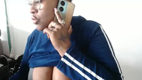 loretybighot online show from February 21, 6:37 pm