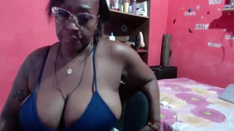 loretybighot online show from September 12, 12:27 pm