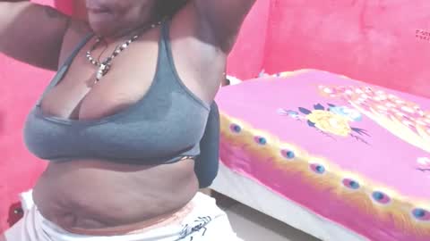 loretybighot online show from May 24, 2:00 pm