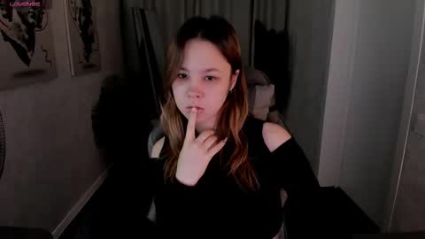 LORI online show from February 27, 1:27 am