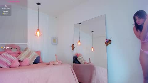 Lori Evans online show from September 23, 7:55 am