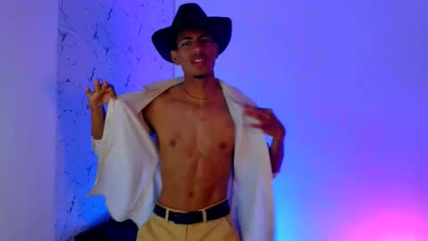 Lorian Vikel  online show from February 28, 4:02 am