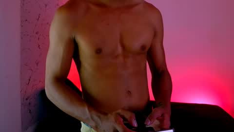 Lorian Vikel  online show from April 5, 3:58 am