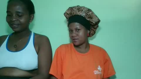 Snapshot of lorienne98 chatting on June 5, 8:09 am lorienne98 online show from June 5, 8:09 am