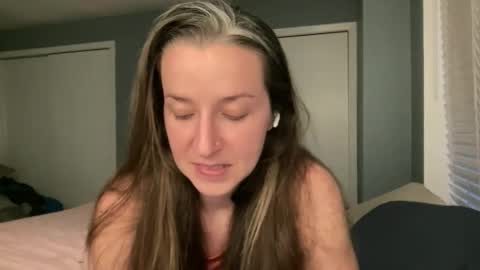 lothlori online show from March 8, 11:41 pm