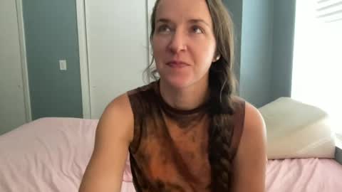 Snapshot of lothlori chatting on July 3, 3:07 pm lothlori online show from July 3, 3:07 pm