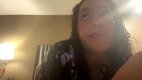 Jasmine online show from November 9, 9:02 pm