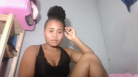 Snapshot of louane98 chatting on February 12, 3:07 pm louane98 online show from February 12, 3:07 pm