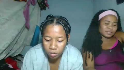 louane98 online show from March 12, 8:04 pm