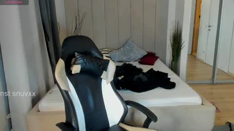 louie_evans online show from September 27, 3:39 pm