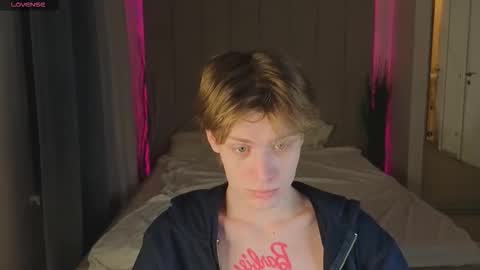 louie_evans online show from January 11, 5:51 pm