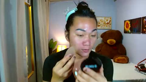 Snapshot of louie_sexy chatting on November 4, 12:37 pm Cathy online show from November 4, 12:37 pm