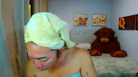 Snapshot of louie_sexy chatting on November 12, 7:53 am Cathy online show from November 12, 7:53 am