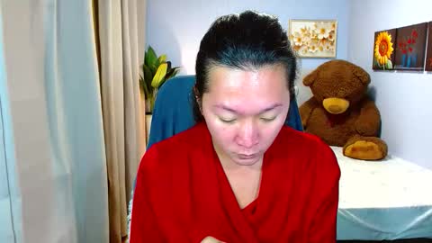 Snapshot of louie_sexy chatting on November 24, 1:00 pm Cathy online show from November 24, 1:00 pm