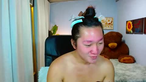 Snapshot of louie_sexy chatting on December 15, 10:19 am Cathy online show from December 15, 10:19 am