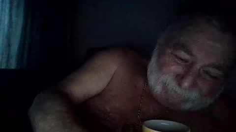 louis_chokdee online show from January 6, 3:40 pm