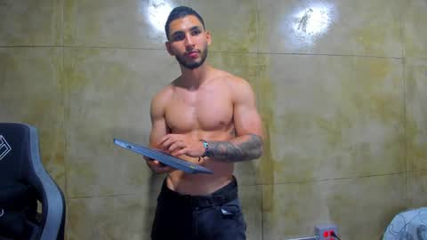 Louis online show from March 4, 1:23 am