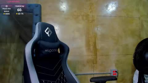 Louis online show from March 9, 10:30 pm