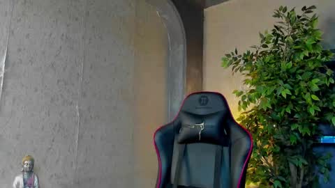 Louis online show from September 27, 10:04 pm