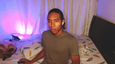 Snapshot of louis_hardstar chatting on February 8, 6:12 am Louis Valdz online show from February 8, 6:12 am