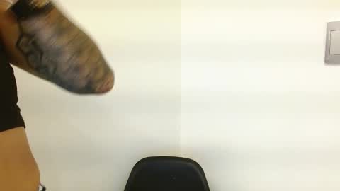 Louis K online show from November 5, 11:21 am