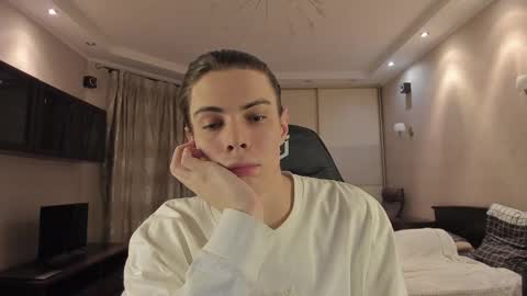 Mark online show from February 17, 8:58 pm