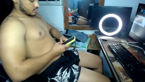 louis_rueda online show from July 13, 6:27 am