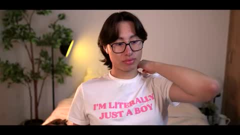 Snapshot of louis_zh chatting on November 5, 4:23 am Louis online show from November 5, 4:23 am