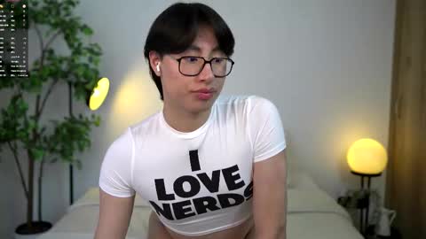 Louis online show from March 21, 1:26 pm