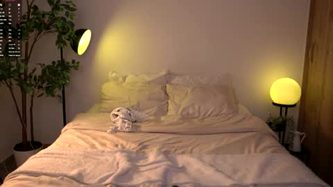 Louis online show from March 22, 1:31 am