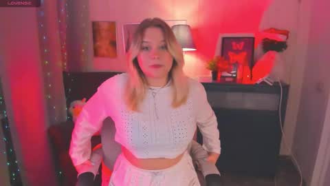 Loise online show from December 1, 10:15 pm